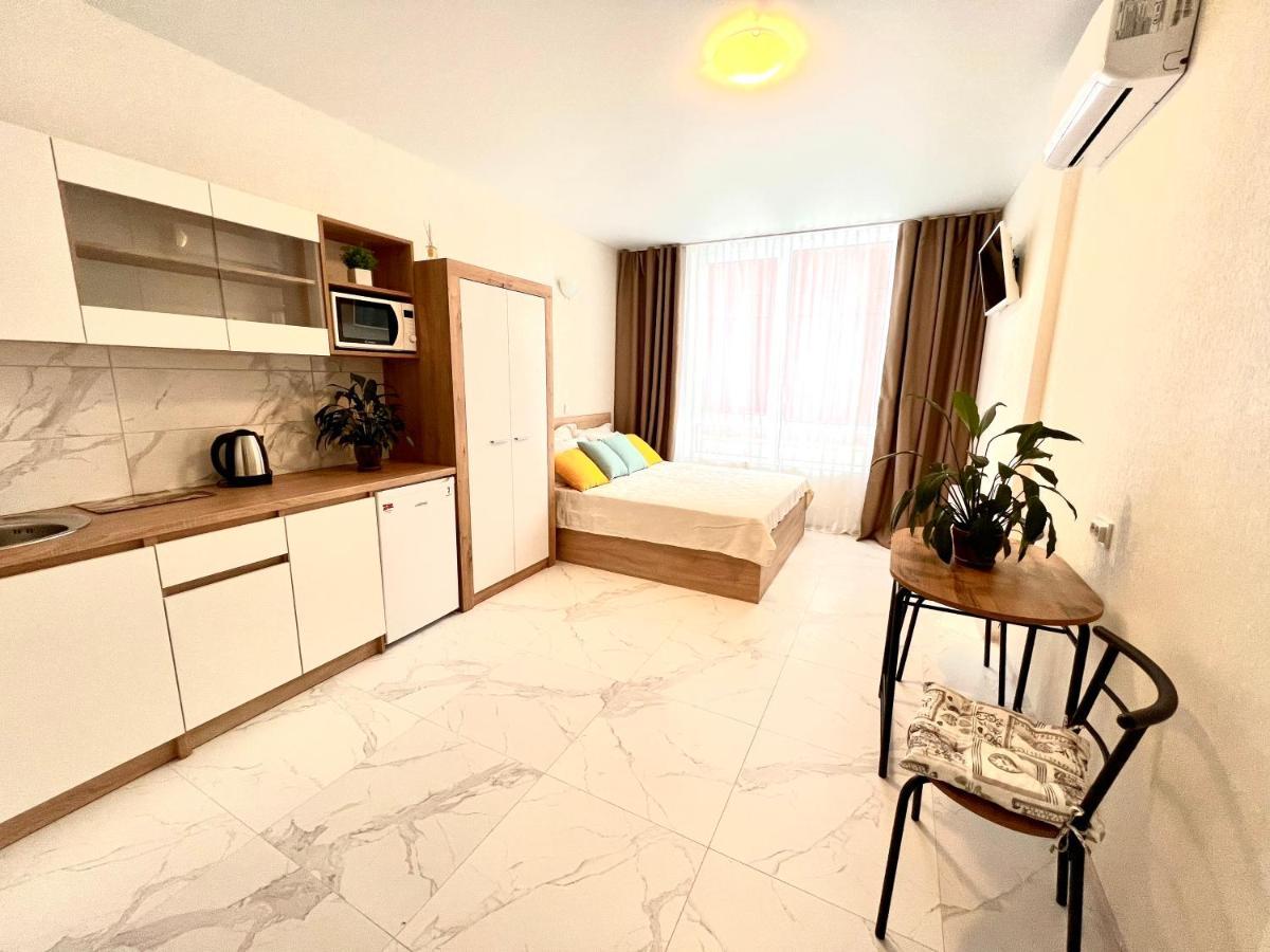 Osapart Hotel In A Complex Semycvit 2 Львів Екстер'єр фото
