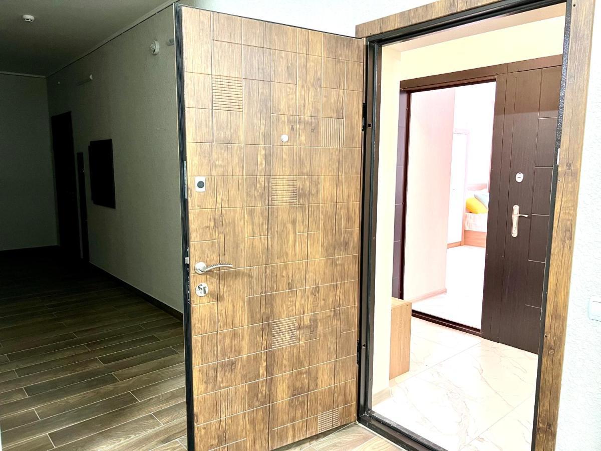 Osapart Hotel In A Complex Semycvit 2 Львів Екстер'єр фото
